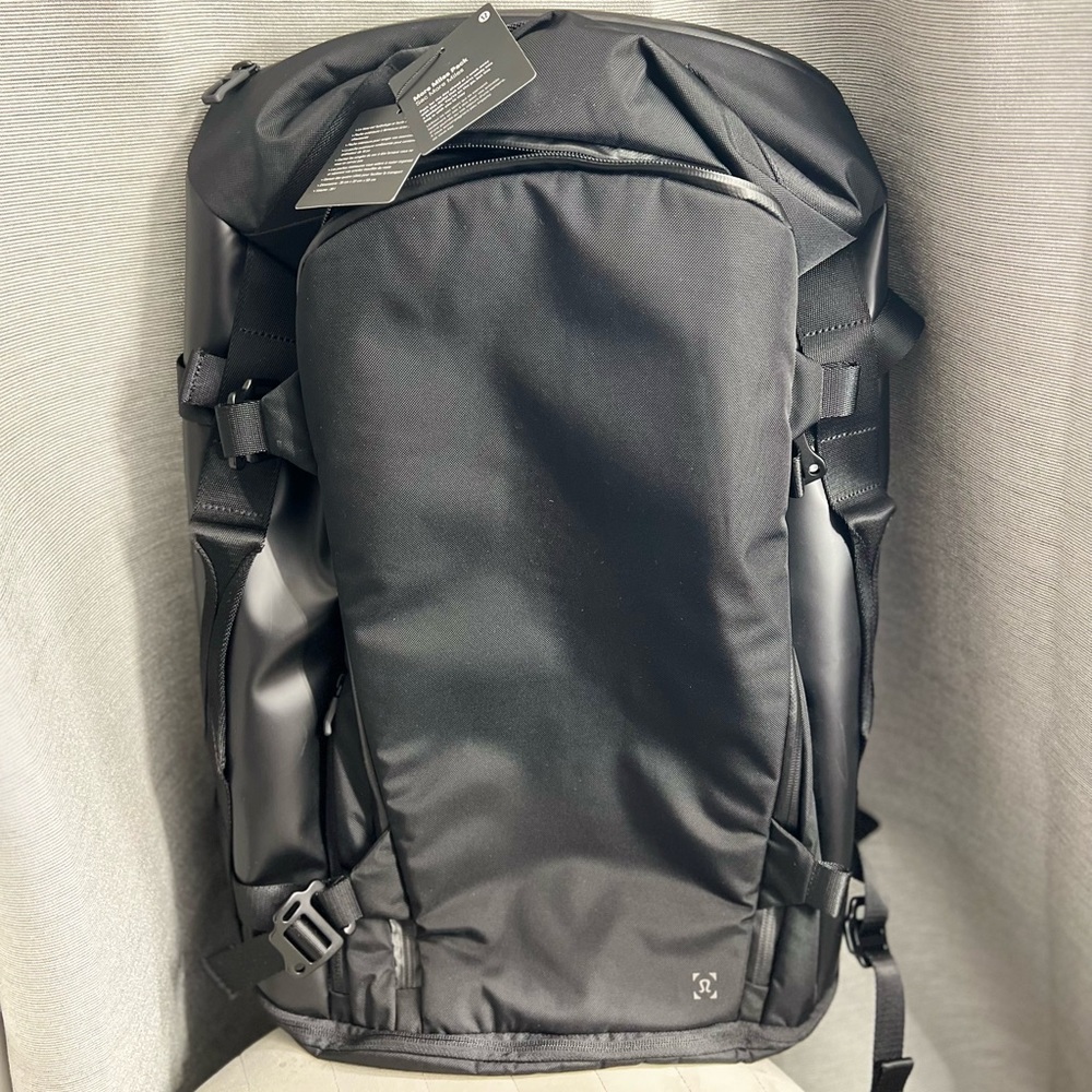 lululemon more miles pack backpack